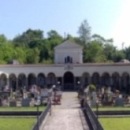 Aperto il bando di gara per la concessione di novantanove anni (99) di n. 10 tombe di famiglia per urne cinerarie della Campata N/2^ nel cimitero di Lovere. Presentazione domande entro le ore 12:00 di giovedì 29 giugno 2017